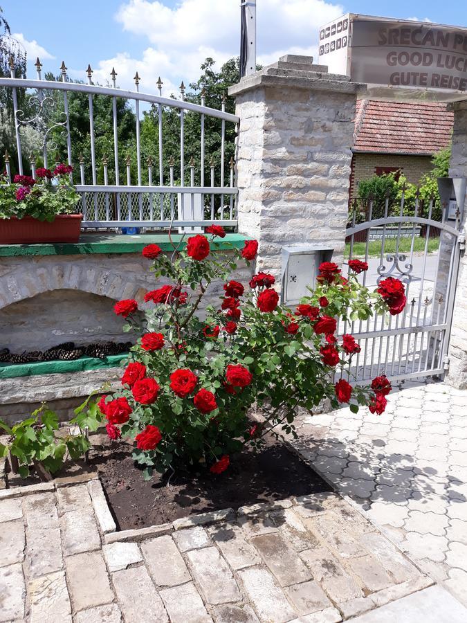 Apartamento Sobe Tatjana Palić Exterior foto